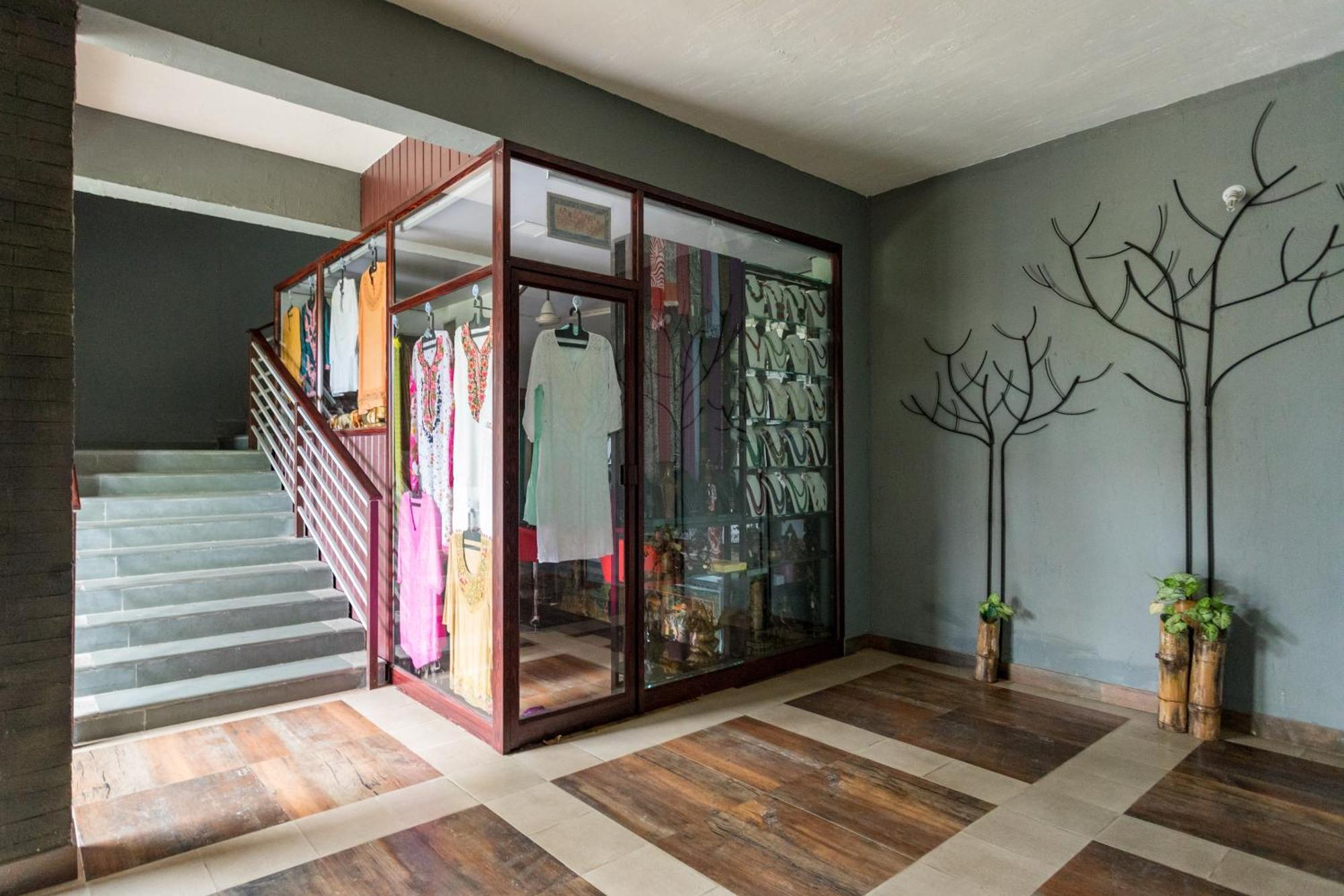 The Mountain Courtyard Thekkady Hotel Exterior foto