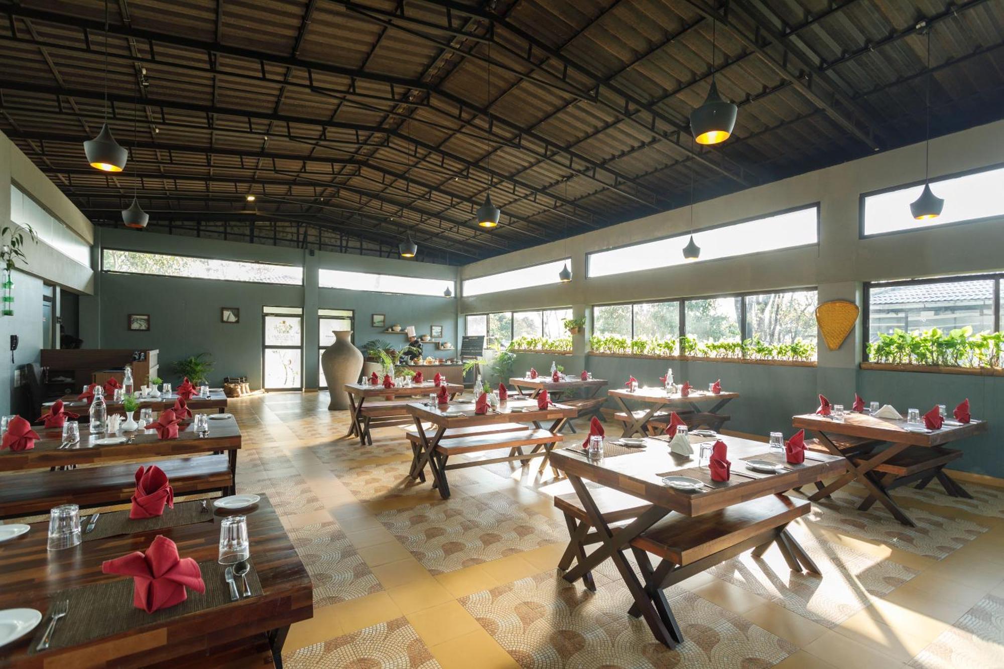 The Mountain Courtyard Thekkady Hotel Exterior foto