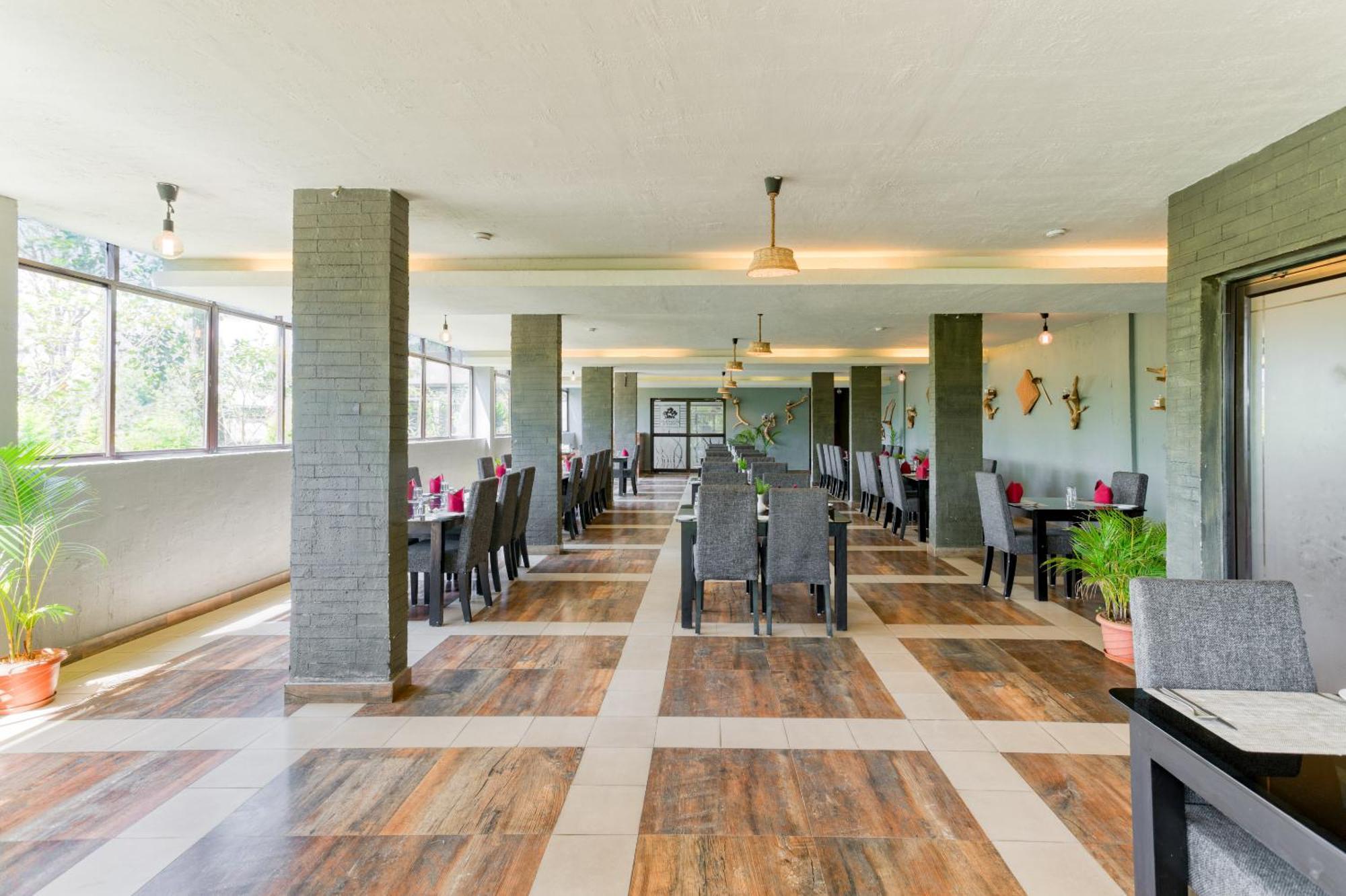 The Mountain Courtyard Thekkady Hotel Exterior foto